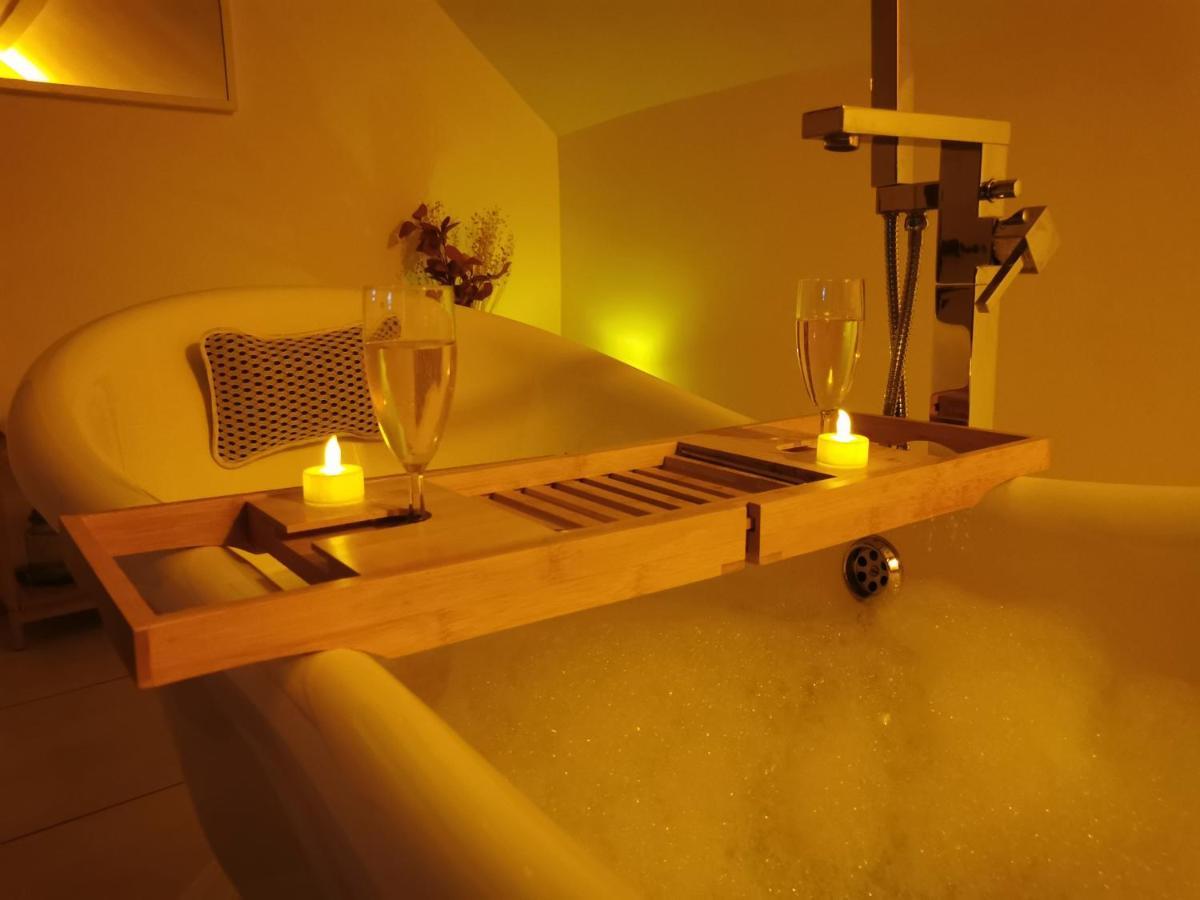 Bed and Breakfast Les Lits De L'Arz Malansac Екстер'єр фото